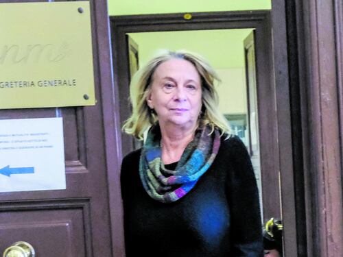La sezione rossa del Tribunale "lasciapassare" dei clandestini