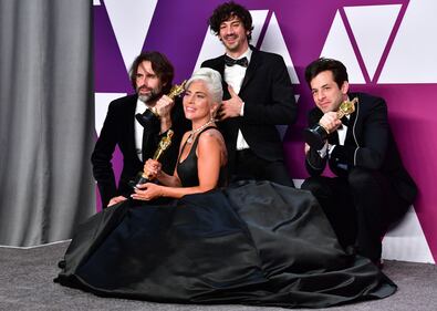  Oscar 2019, l'eleganza di Lady Gaga 2