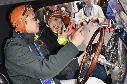 Mille Miglia, a Brescia il tradizionale rito della punzonatura 2