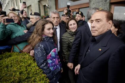 Berlusconi a Napoli: visita nel centro storico 2
