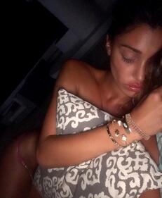 Belen Rodriguez, sexy décolleté su Instagram 4