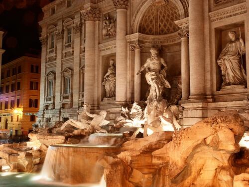 Fontana di Trevi, così rubava le monetine dei turisti