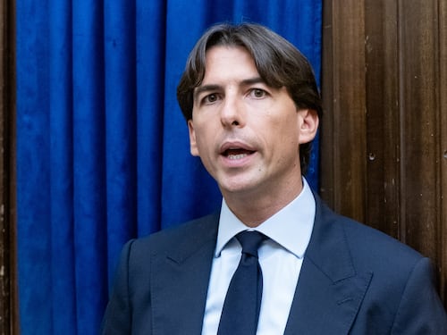 Onorato, il civico tendenza sfascista. E Fdi si domanda: “Chi lo finanzia?”