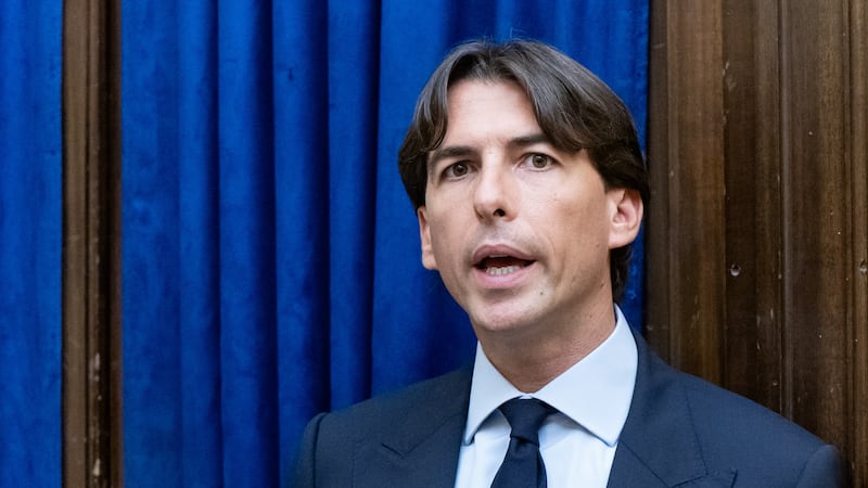 Il vizietto del “centrista” Onorato: pescare dirigenti dalla destra