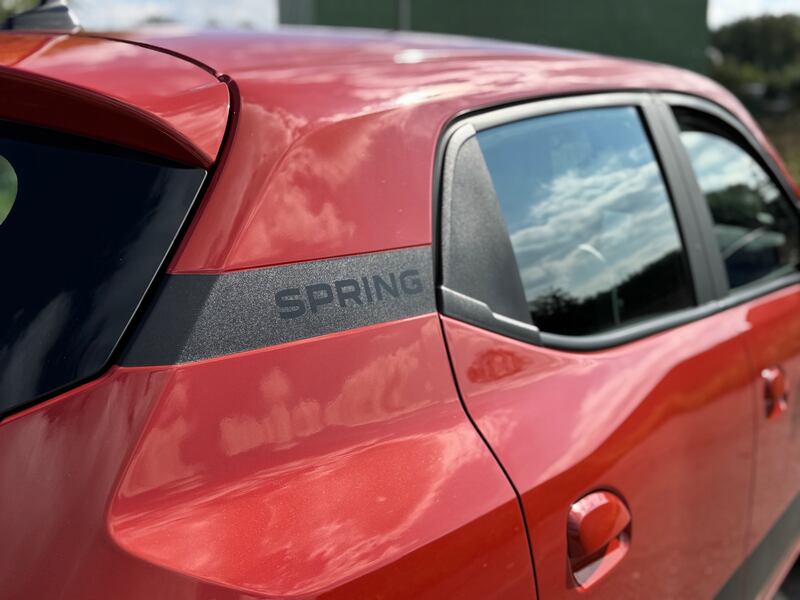 Nuova Dacia Spring: guarda la gallery dell'elettrica da città super compatta 10