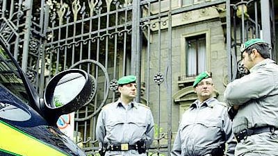 La carta geografica del Fisco: "Paese diviso in otto Italie"