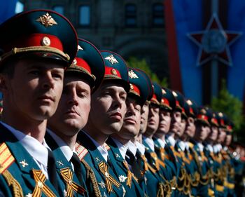 Putin alla parata col nastro degli indipendentisti 9