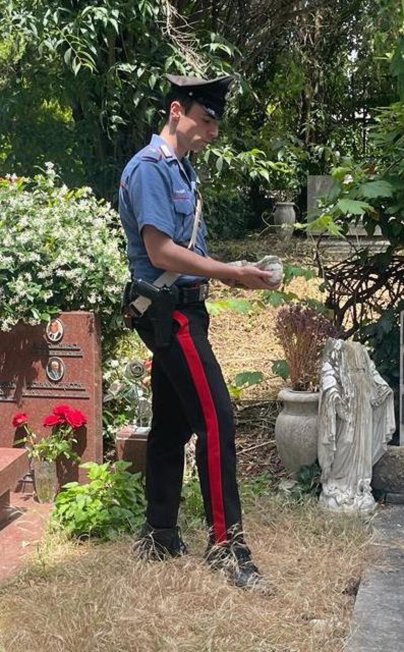 Tombe danneggiate al Verano (Roma), tunisino arrestato per la seconda volta: le immagini 3