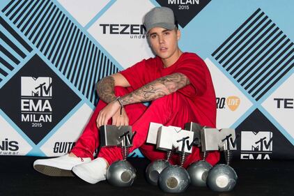 MTV EMA 2015, red carpet stellare a Milano 50