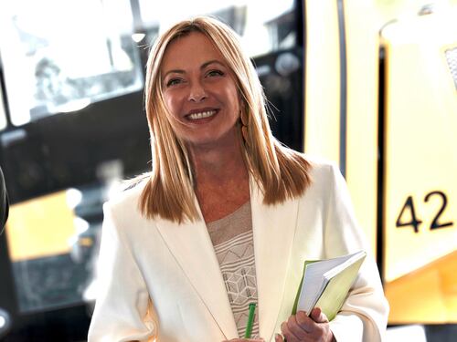 Spese militari, l’opposizione si divide in cinque