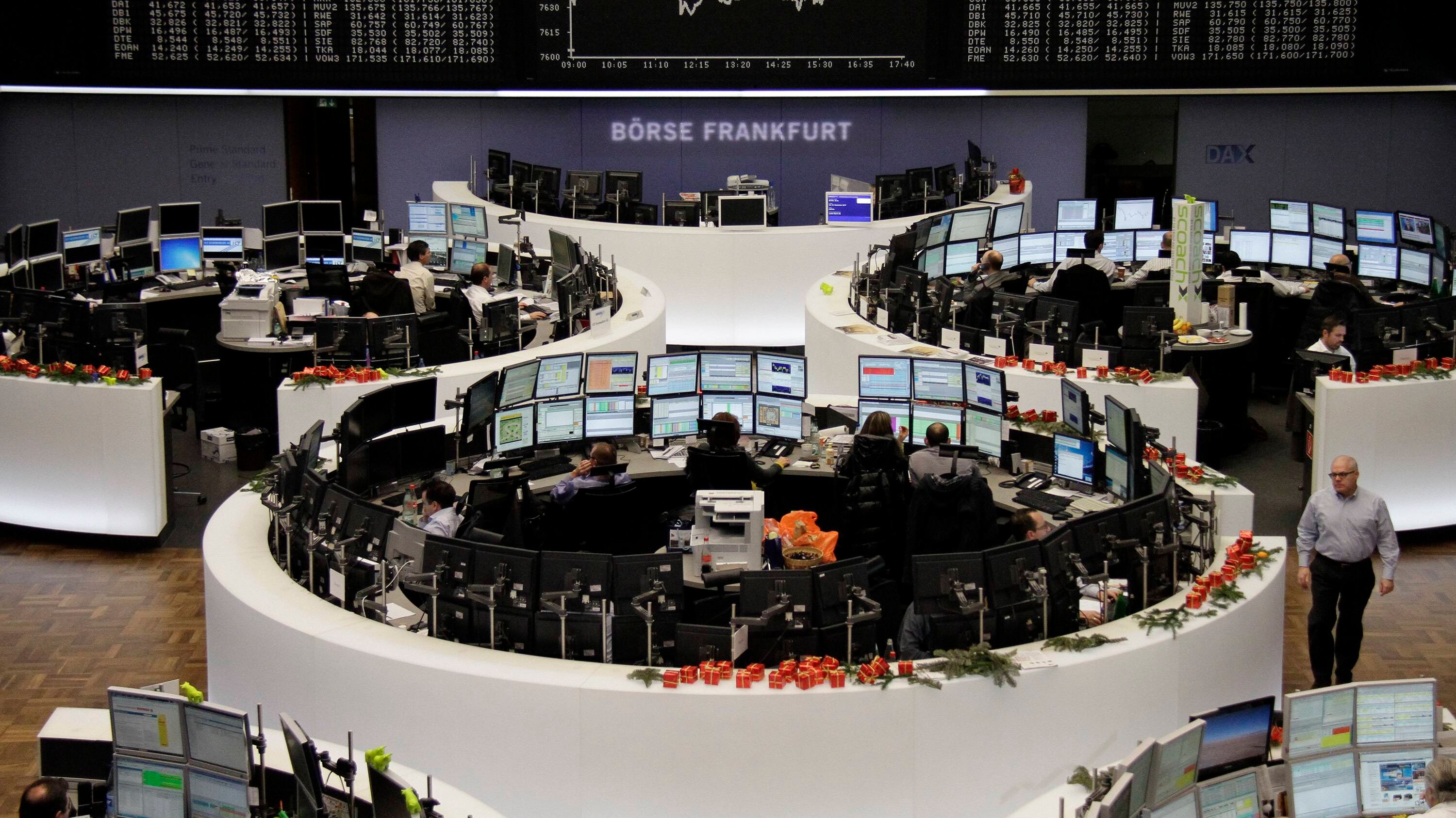 Lo spread sotto i 300 punti: Piazza Affari in netto rialzo