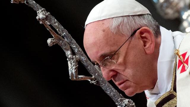 Sinodo, il Papa tira dritto