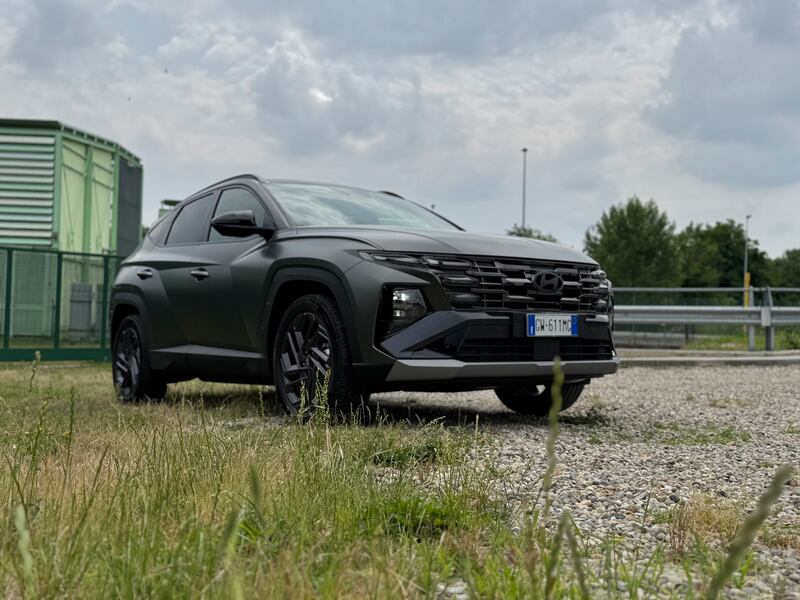 Hyundai Tucson plug-in: guarda la gallery del SUV ibrido alla spina 1