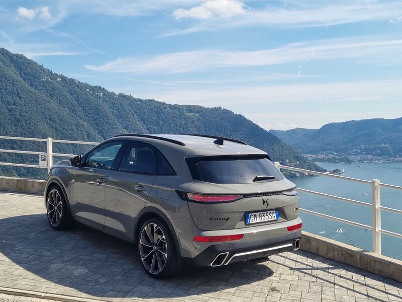 DS 7 E-Tense 4x4, da Milano a Cernobbio: guarda la gallery 8
