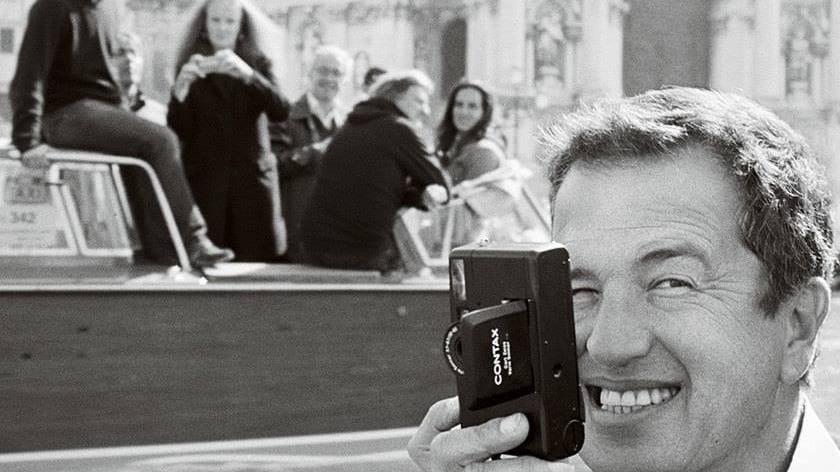 Royal Family, scandalo molestie dietro le foto del battesimo di Louis