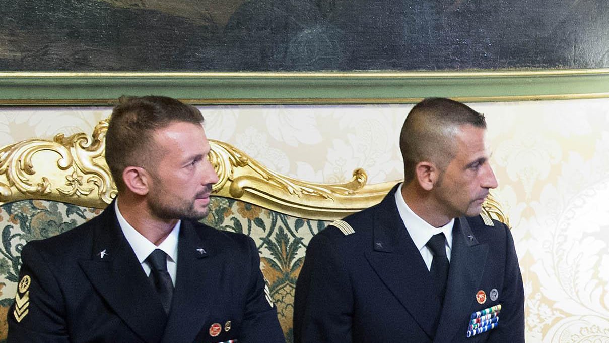 Marò, l'India chiede chiarimenti: l'ambasciatore non lasci il Paese