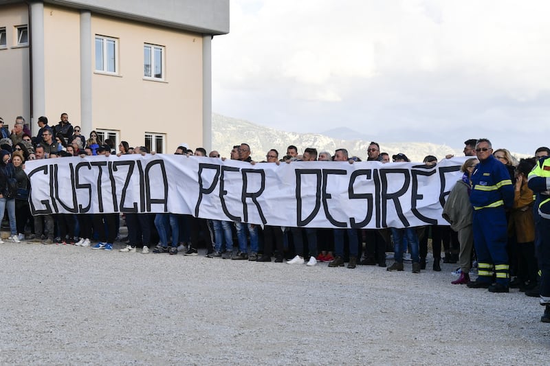 Desirée, l'addio di amici e parenti 5