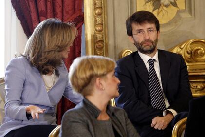 Boschi in blu elettrico, Mogherini in rosa: i colori del governo 9