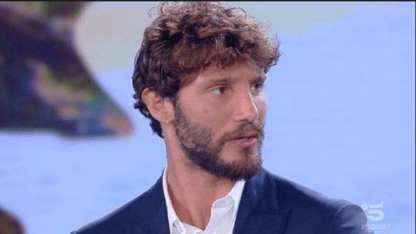 Stefano De Martino: "Belen? Non siamo tornati insieme ma siamo una bella famiglia"