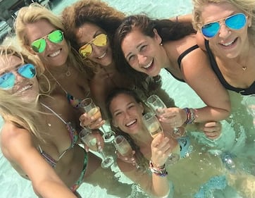 Bar Refaeli e l'addio al nubilato via Instagram 10