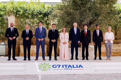 Giorgia Meloni accoglie i leader del G7 1