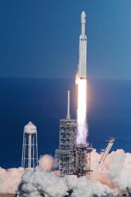 Parte il bus spaziale di Space X 12