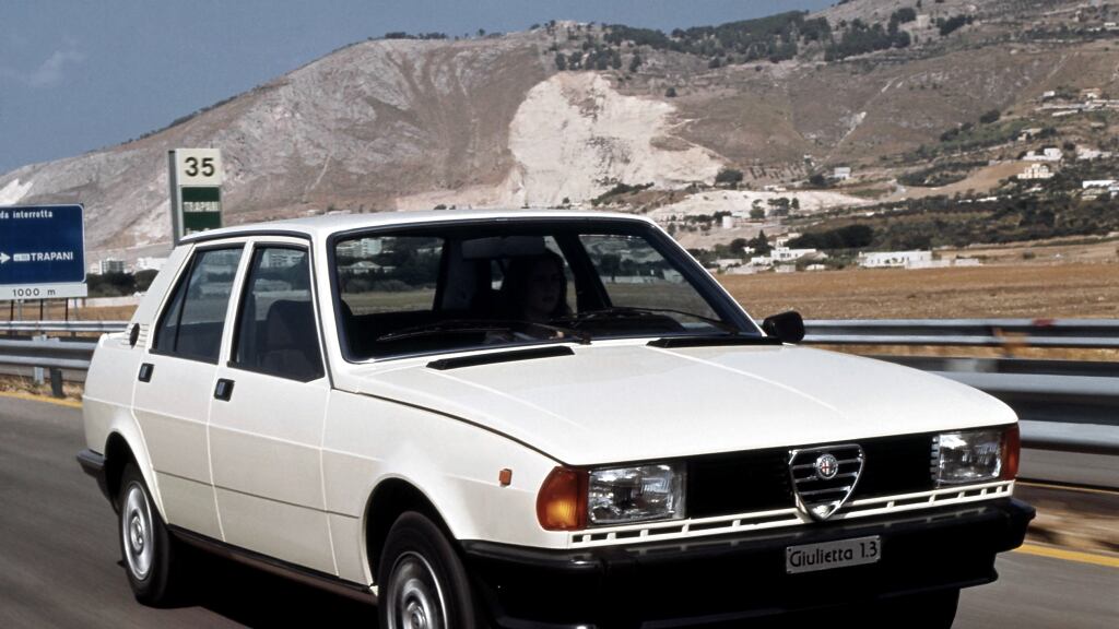 Alfa Romeo Giulietta, la berlina dal cuneo sportivo