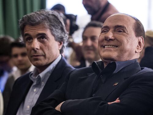 Il Cav dà lo sfratto a Renzi: "Centrodestra unito alle politiche"