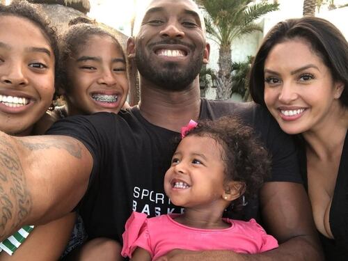 Lo straziante messaggio della moglie di Kobe Bryant: "Non riesco a immaginare la vita senza di lui e Gigi”