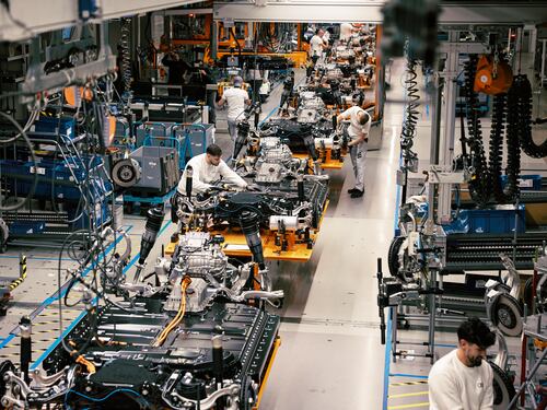 Bruxelles, quel regno della sostenibilità dove per Audi "zero" vale tutto