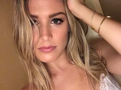 La tennista Eugenie Bouchard perde la scommessa e va all'appuntamento al buio col tifoso