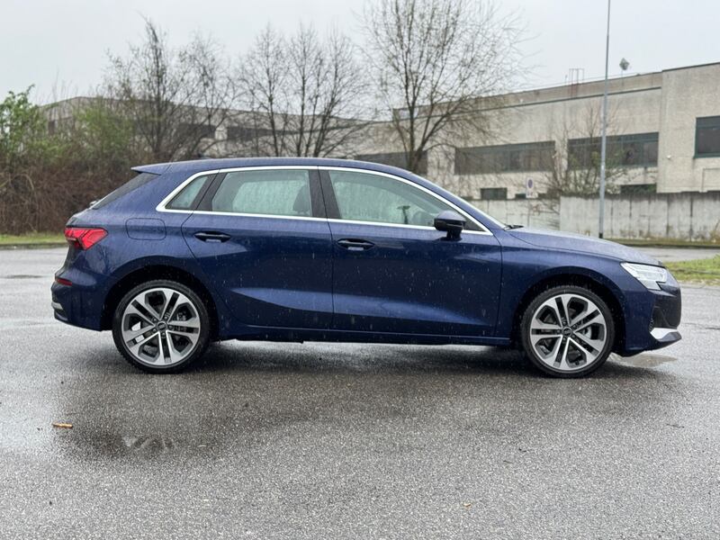 Audi A3 plug-in 2025: guarda la gallery della nuova compatta ibrida 9