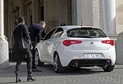 Renzi arriva al Quirinale 9