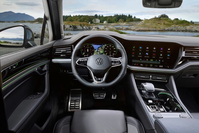 Nuova Volkswagen Touareg 2024, guarda la gallery del nuovo SUV  17