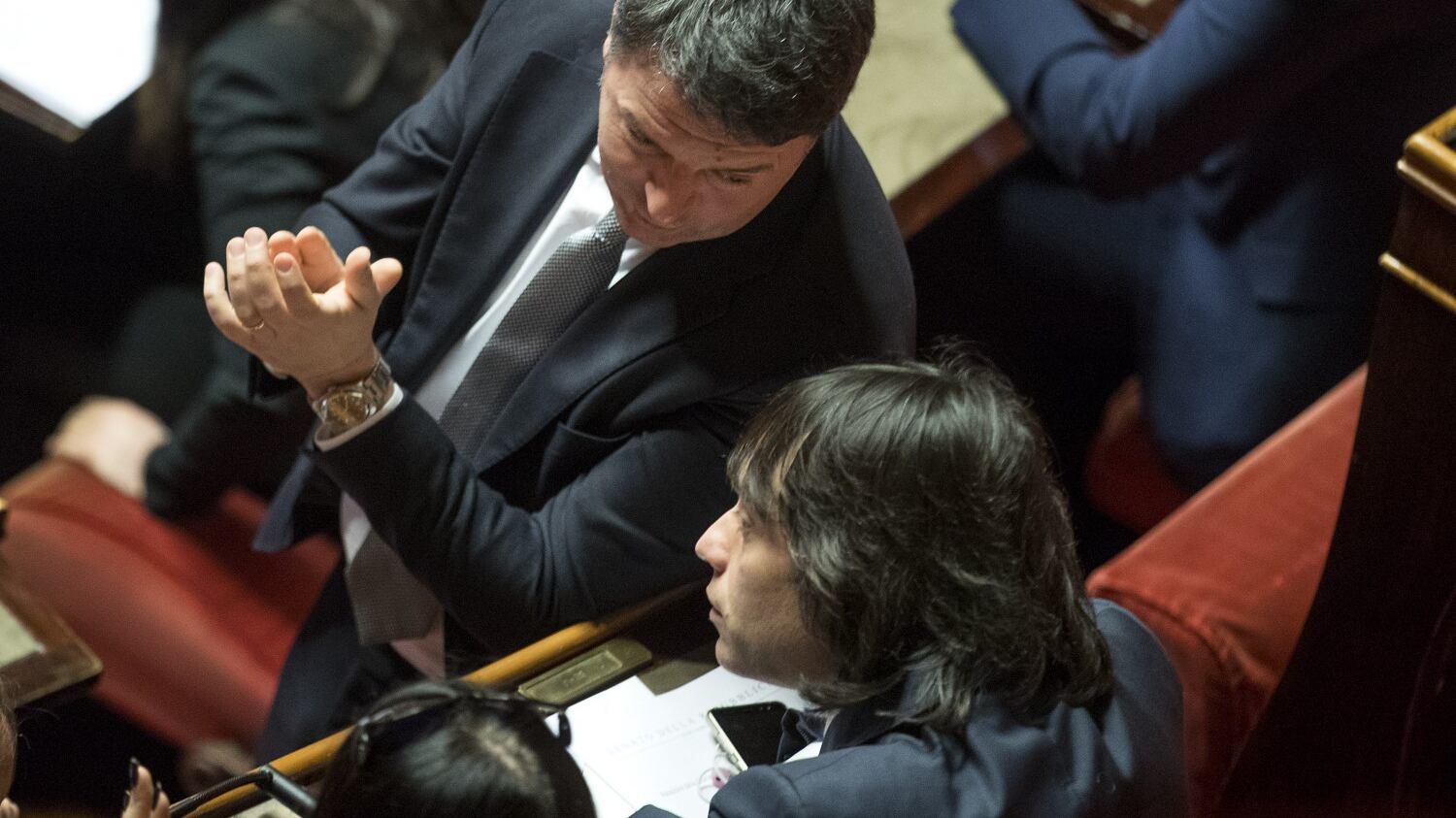 Le condizioni di Renzi per tenere a galla Conte