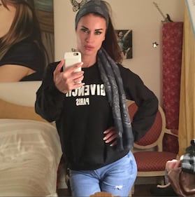 Antonella Mosetti, il costume è micro 7