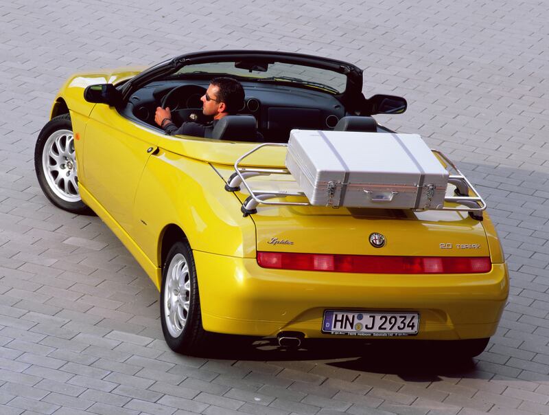 Alfa Romeo Spider 916, guarda la gallery 2