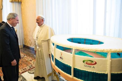 Papa Francesco riceve le squadre di Napoli e Fiorentina 2