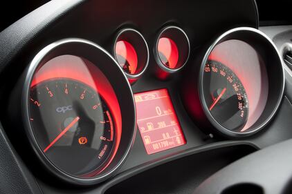 Opel Astra OPC, 280 cv di emozioni morbide 3