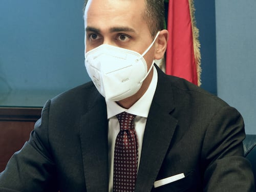 Di Maio candida i suoi al Quirinale