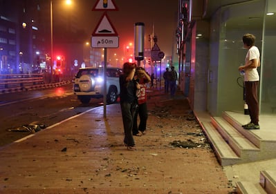 Dubai, 'incendio alla Torch Tower: venti piani in fiamme 9