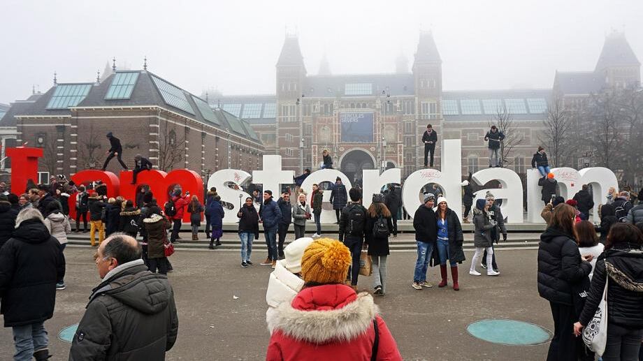 "I amsterdam", rimossa la popolare scritta dal cuore della capitale olandese