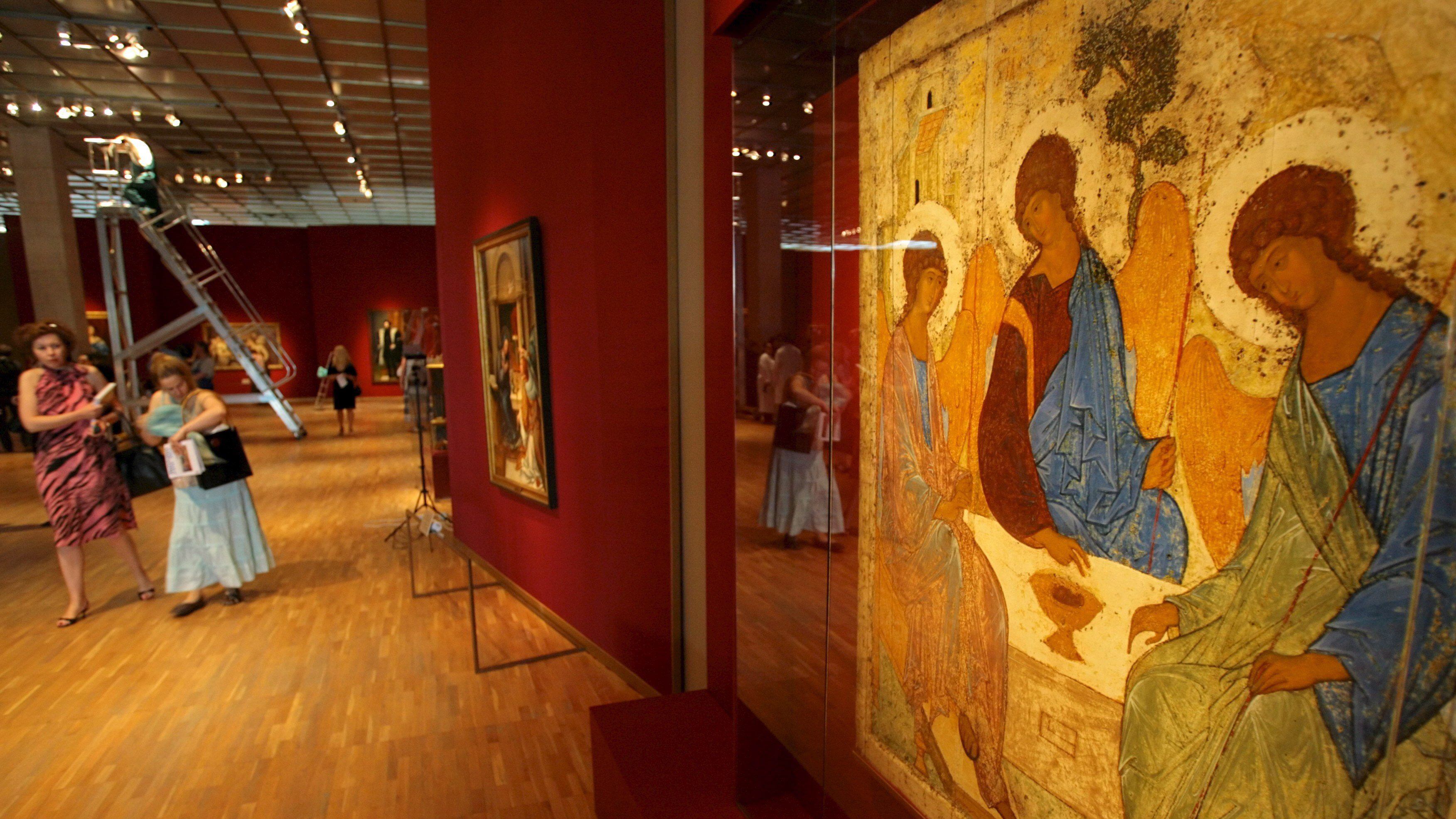 Putin vuole la Trinità di Rublev per vincere la guerra: il no del Museo di Mosca