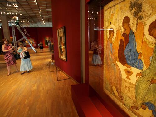 Putin vuole la Trinità di Rublev per vincere la guerra: il no del Museo di Mosca