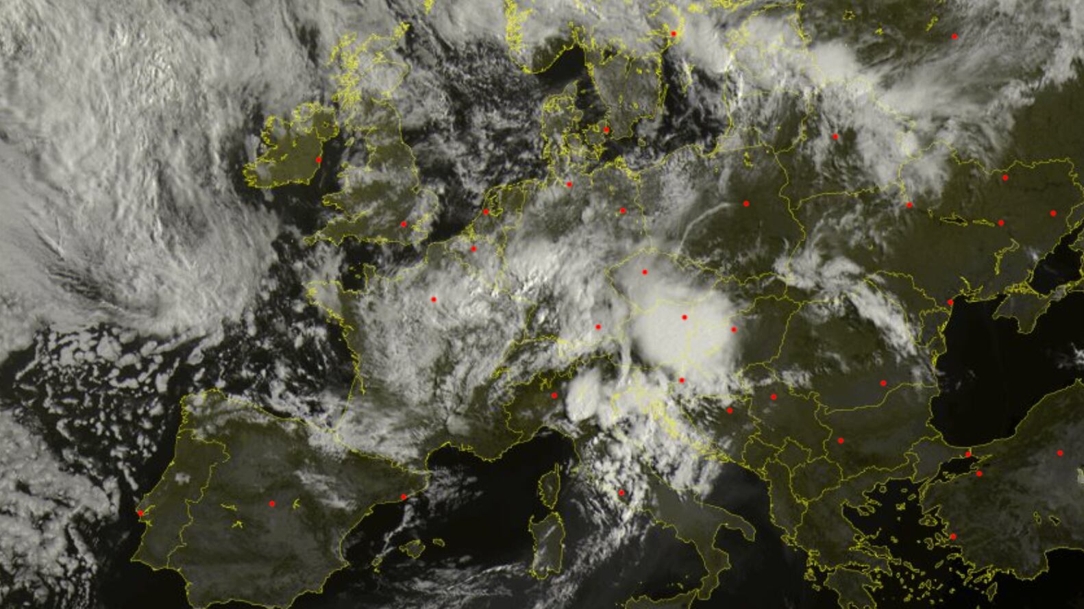 Piccoli cicloni: cosa sono le supercelle che hanno colpito il Nord
