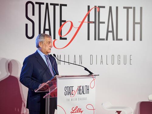 Tajani: "Governo stabile attrae investimenti"