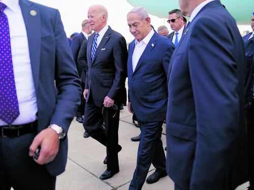 Biden e la guerra di Bibi: "La usa per stare al potere"