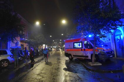 Catania, i soccorsi dopo l'esplosione della palazzina 12