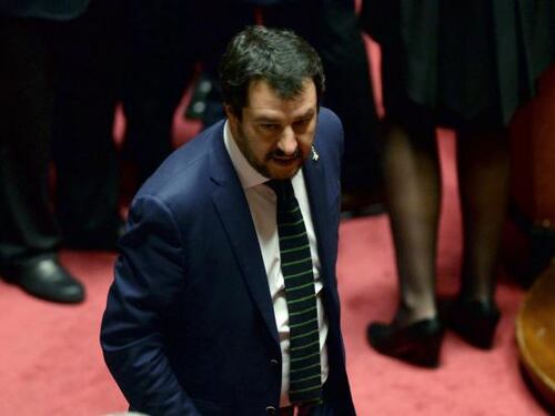 “Salvini come Hitler”, l’ex consigliere regionale insulta il ministro