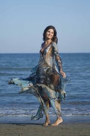 Isabeli Fontana hot, incanta Venezia nella laguna 28
